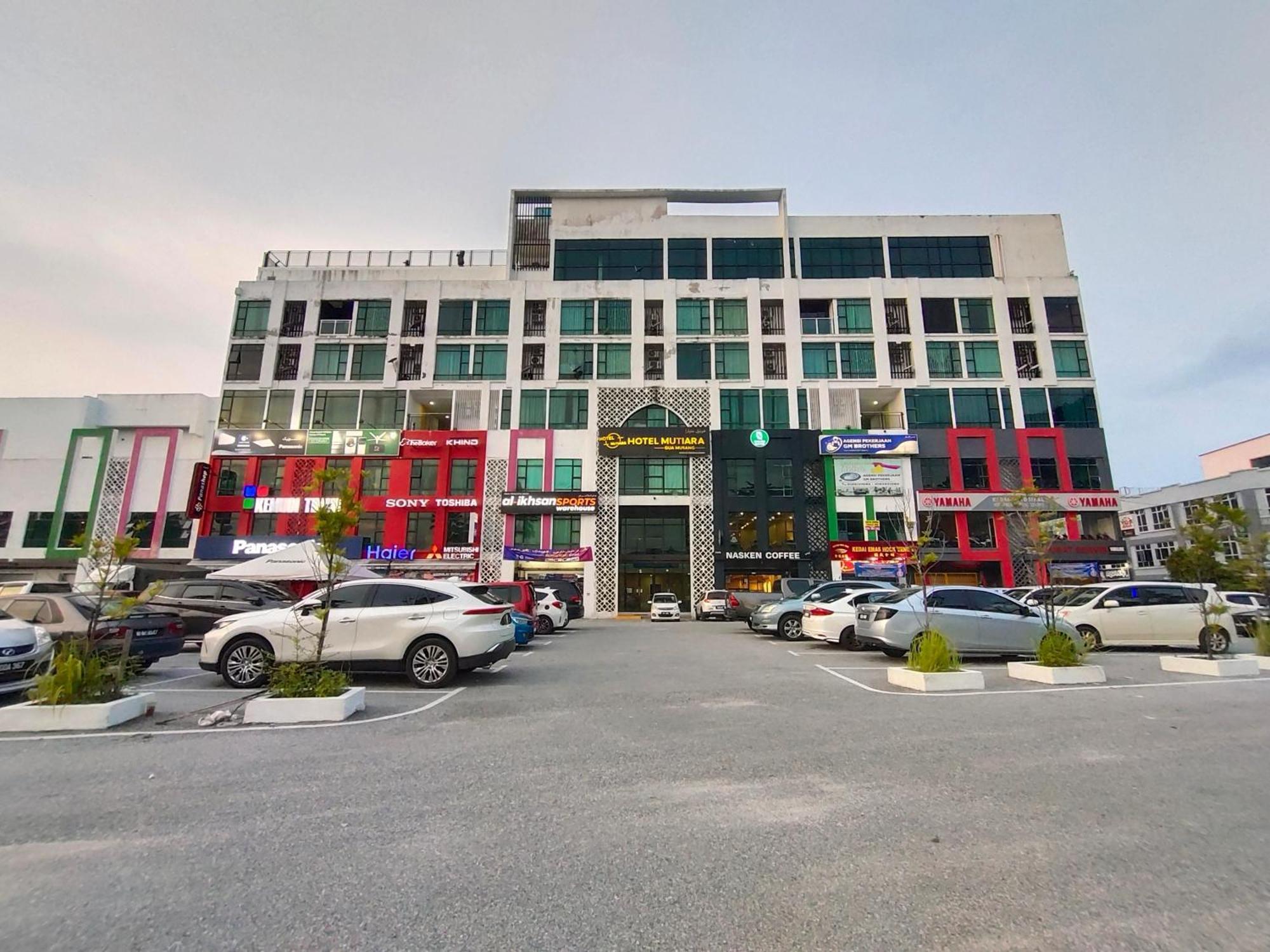 Alish Studio Apartment With Pool, Netflix, Wifi Gua Musang Extérieur photo